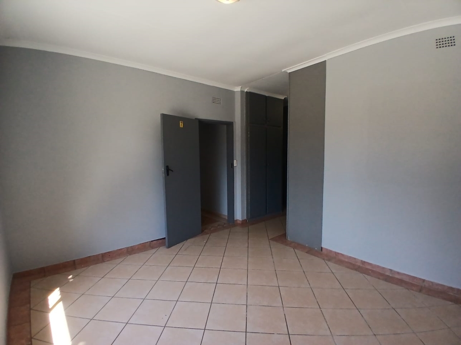 To Let Commercial Property for Rent in Rustenburg Central North West